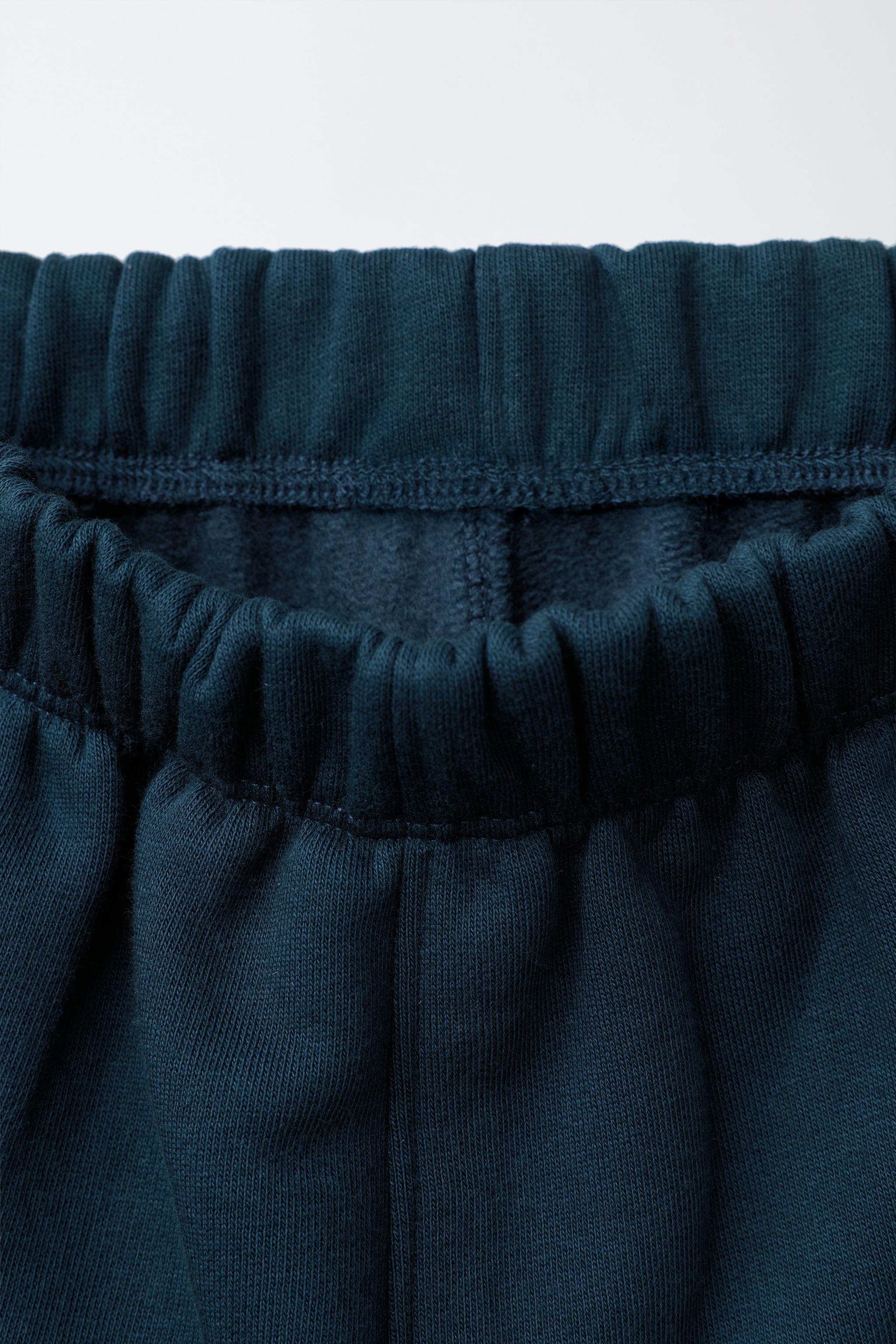 COLOR BLOCK BEAR SWEATSHIRT AND JOGGER PANTS SET